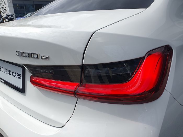 BMW 3 Series 2025
