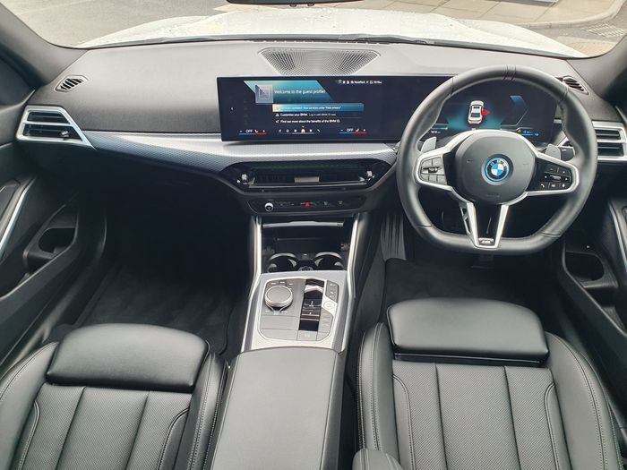 BMW 3 Series 2025