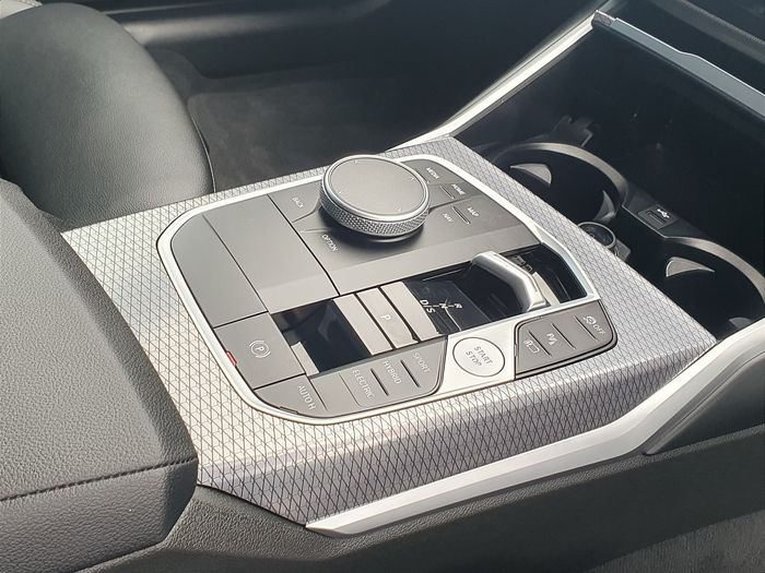 BMW 3 Series 2025