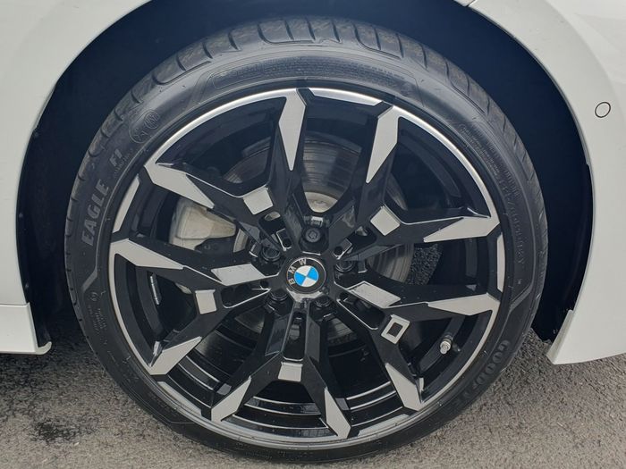 BMW 3 Series 2025