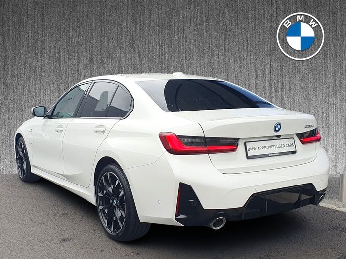 BMW 3 Series 2025