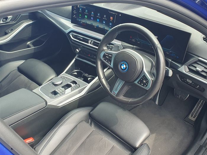 BMW 3 Series 2023