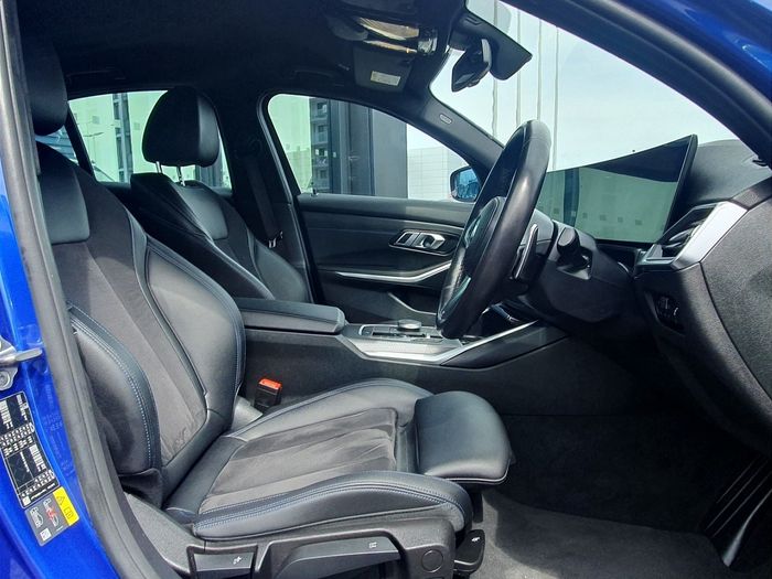 BMW 3 Series 2023
