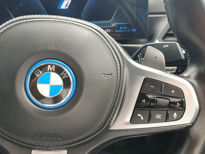 BMW 3 Series 2023