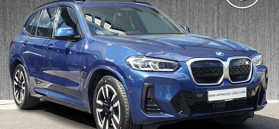 BMW iX3 2023