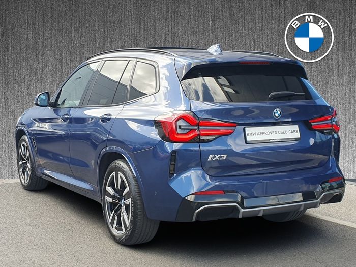 BMW iX3 2023