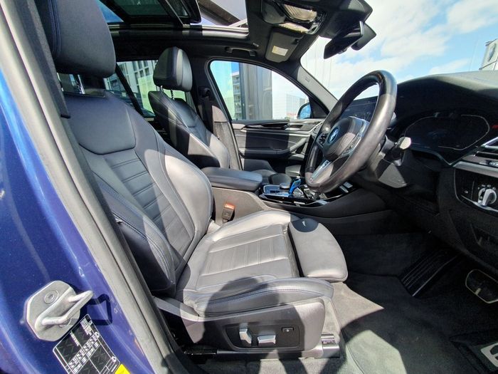 BMW iX3 2023