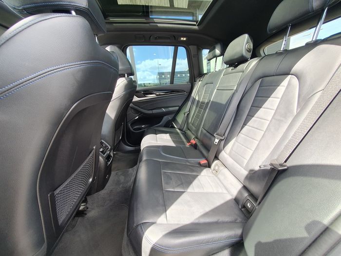 BMW iX3 2023