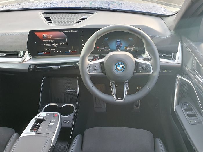 BMW iX2 2026