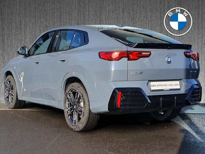 BMW iX2 2026