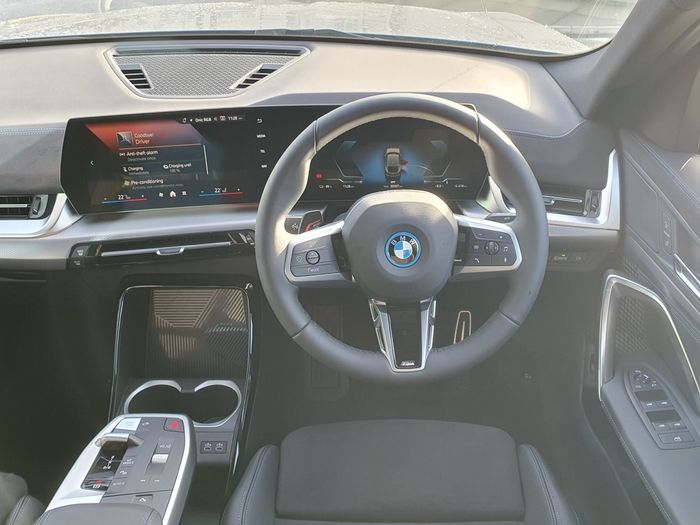 BMW iX2 2026