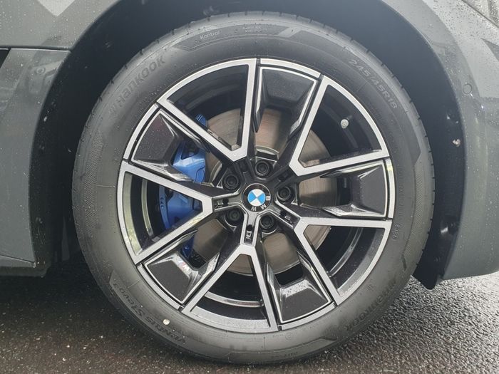 BMW i4 2026
