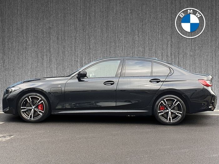 BMW 3 Series 2025