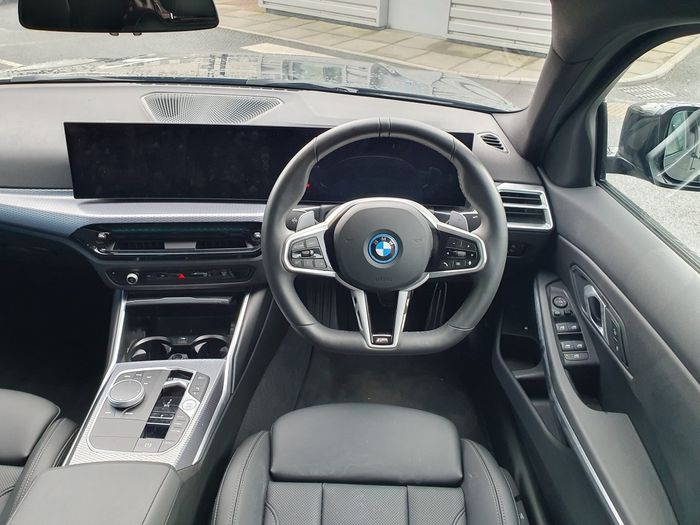 BMW 3 Series 2025