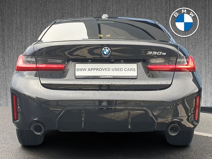 BMW 3 Series 2025