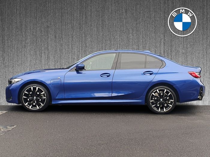 BMW 3 Series 2025