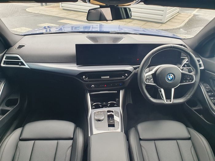 BMW 3 Series 2025