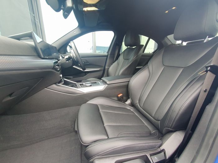 BMW 3 Series 2025