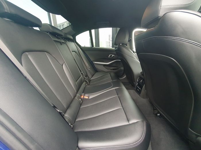 BMW 3 Series 2025