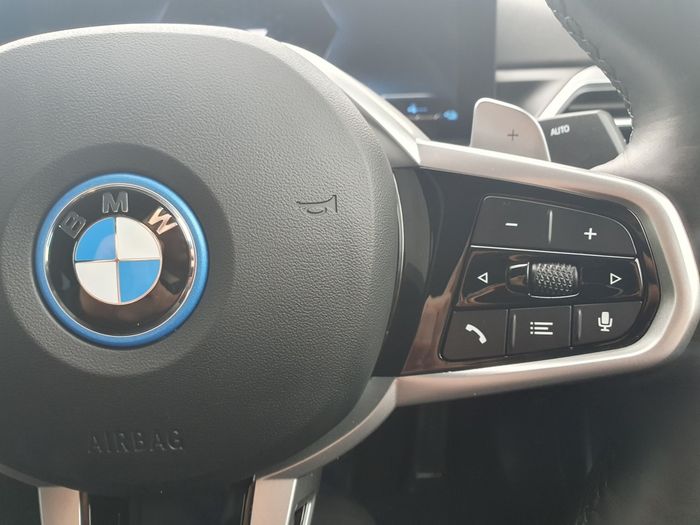 BMW 3 Series 2025