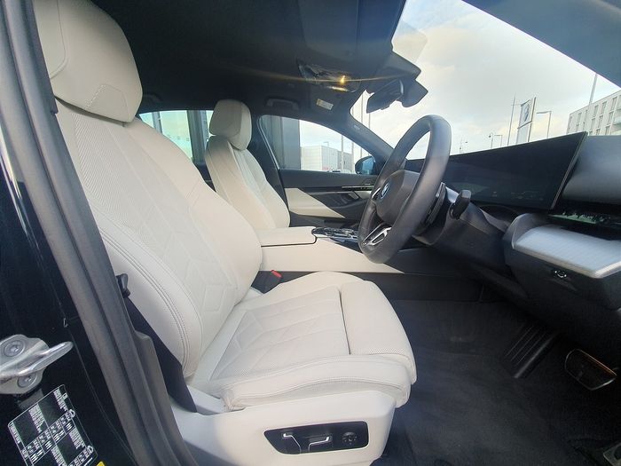 BMW 5 Series 2024