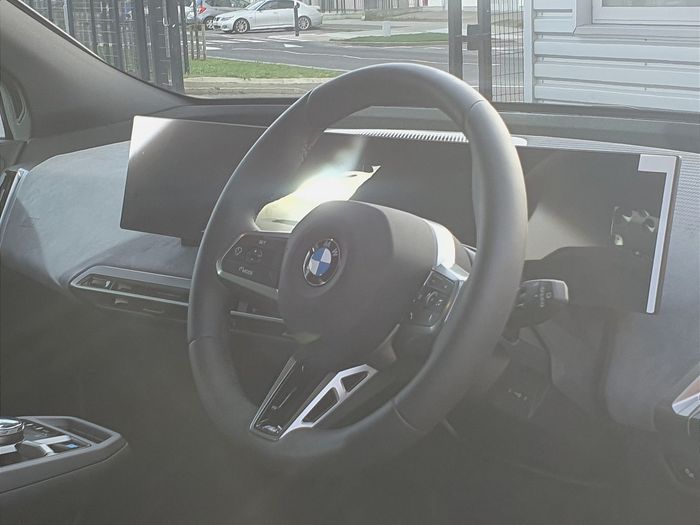BMW IX 2026