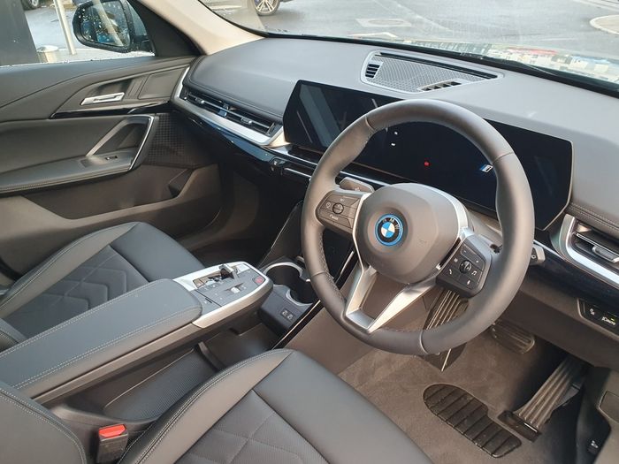BMW iX1 2026