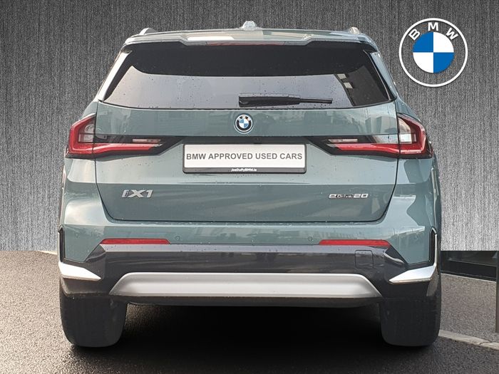 BMW iX1 2026