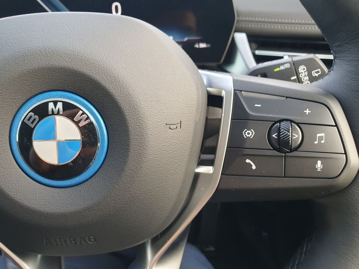 BMW iX1 2026