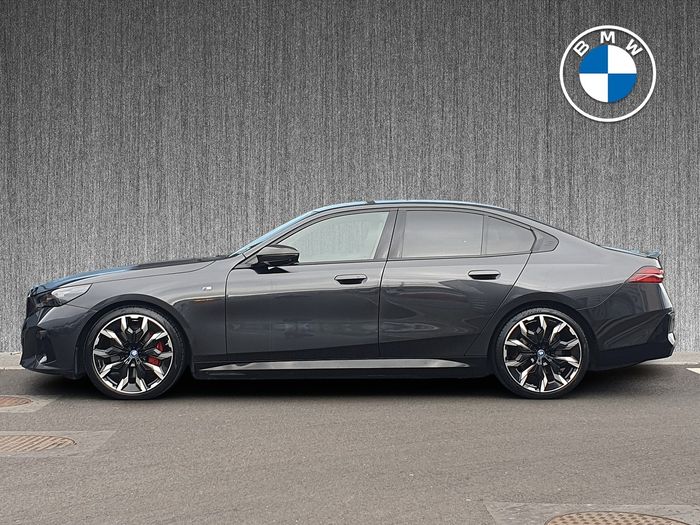 BMW i5 2024