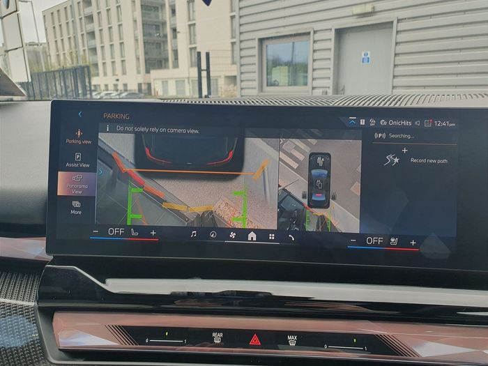 BMW i5 2024