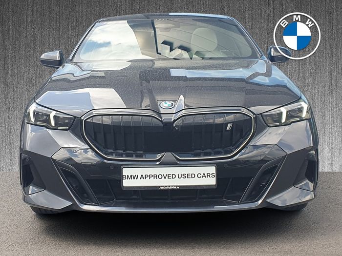 BMW i5 2024