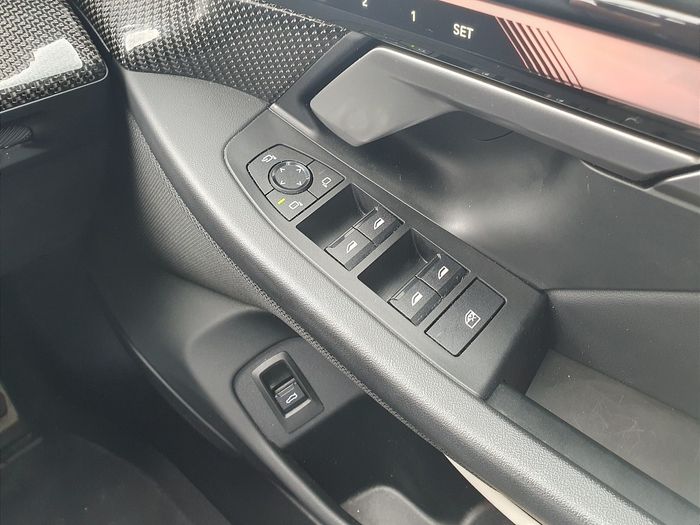 BMW i5 2024