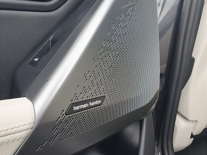 BMW i5 2024