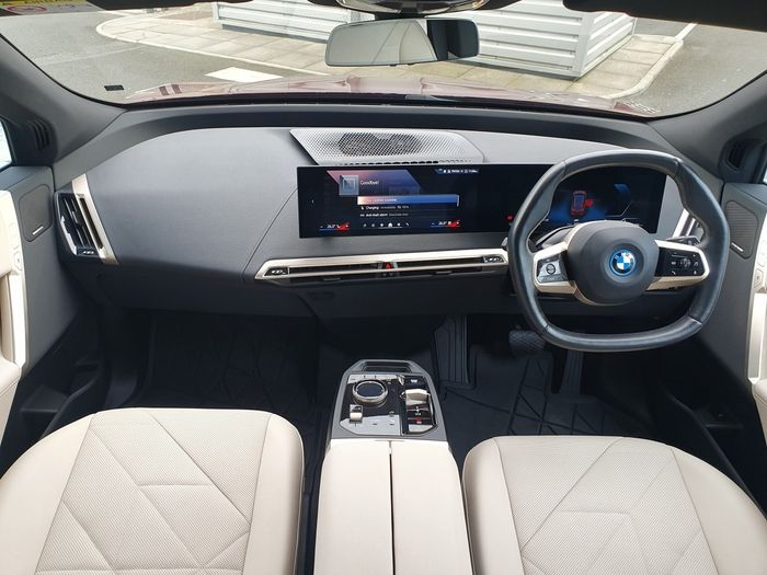 BMW IX 2023