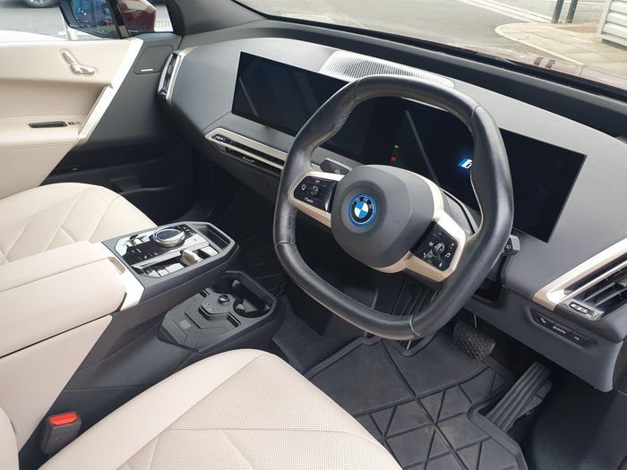 BMW IX 2023