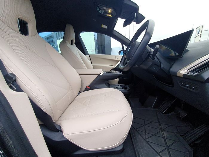BMW IX 2023