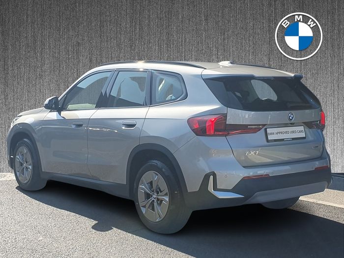 BMW iX1 2026