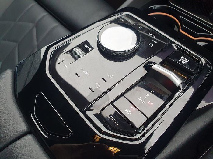 BMW 5 Series 2024