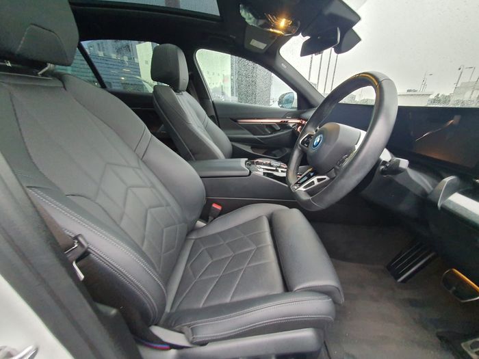 BMW 5 Series 2024