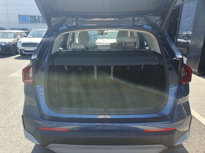 BMW iX1 2024