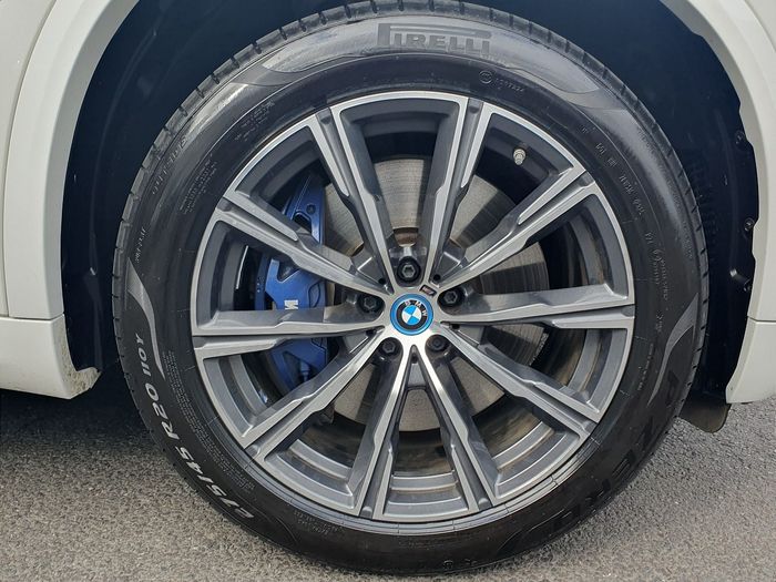BMW X5 2023