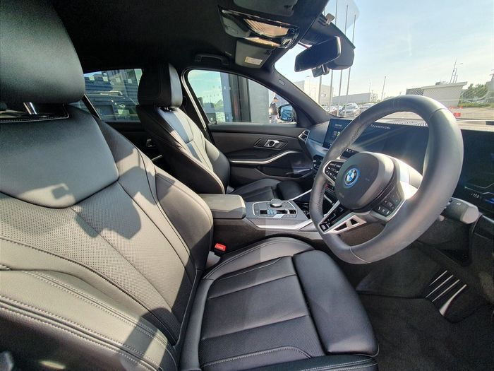 BMW 3 Series 2025