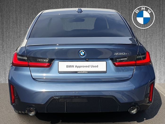 BMW 3 Series 2025