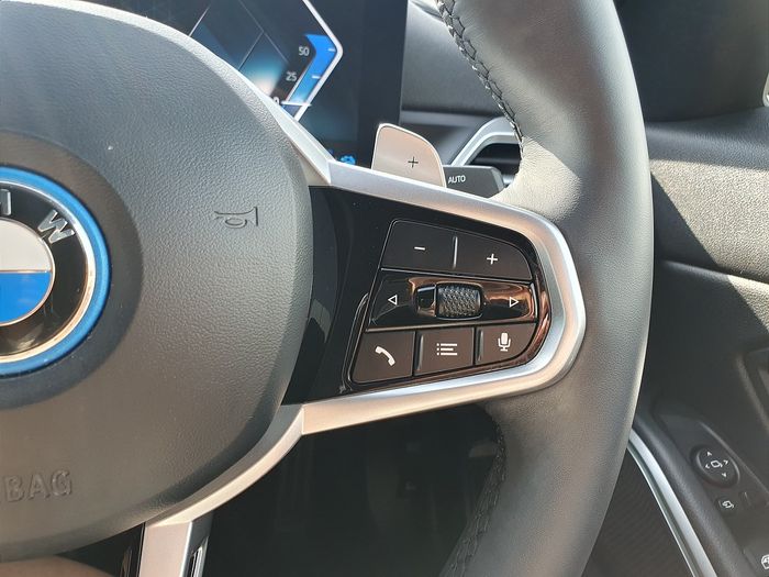 BMW 3 Series 2025