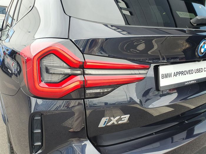 BMW iX3 2022