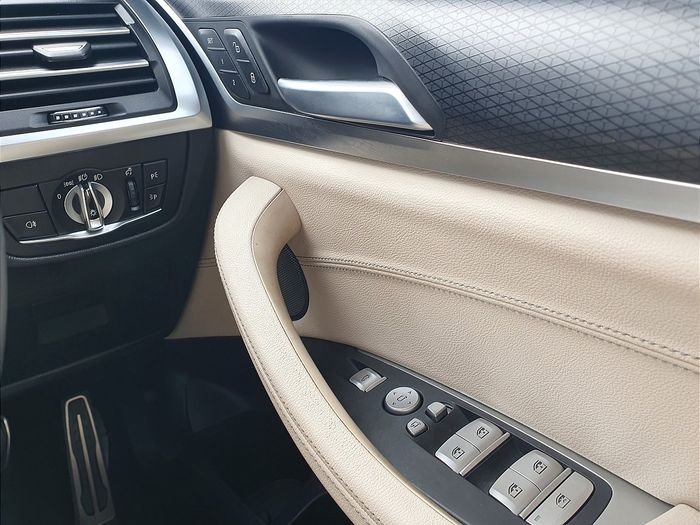 BMW iX3 2022