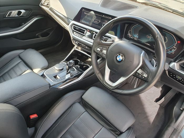BMW 3 Series 2021