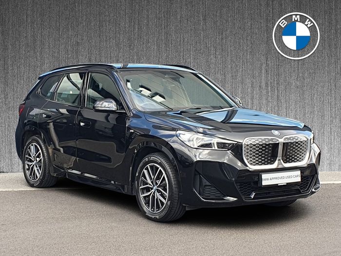 BMW iX1 2024