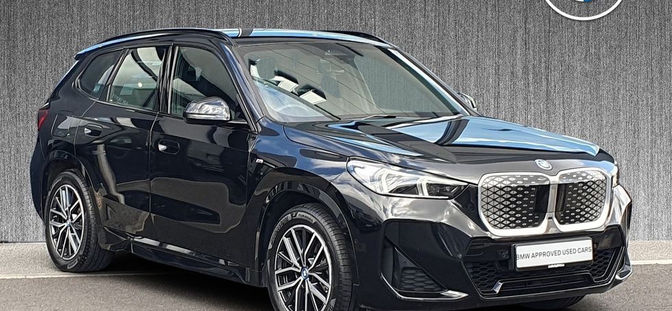 BMW iX1 2024